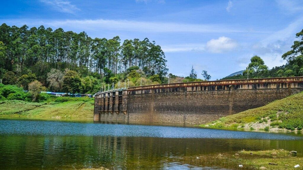 Best Place to Visit in Munnar