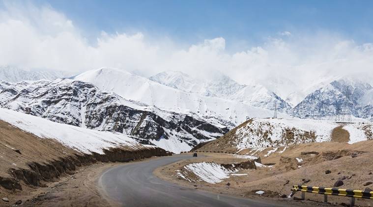 Delhi to Leh Ladakh Car Rental